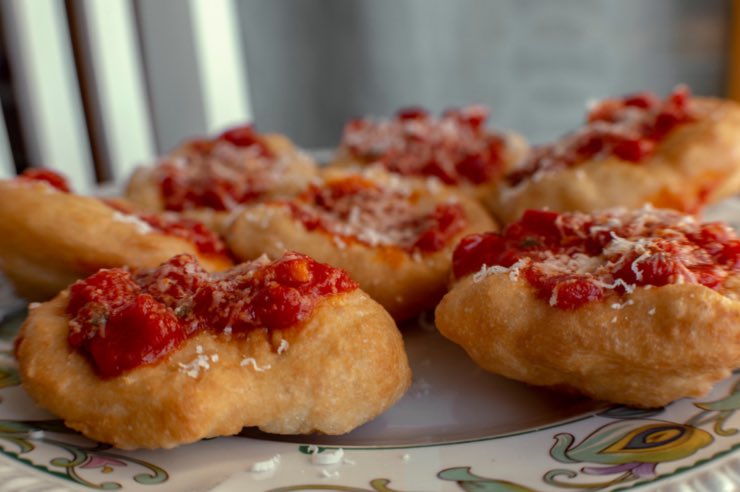 Dove mangiare la pizza fritta migliore di Napoli