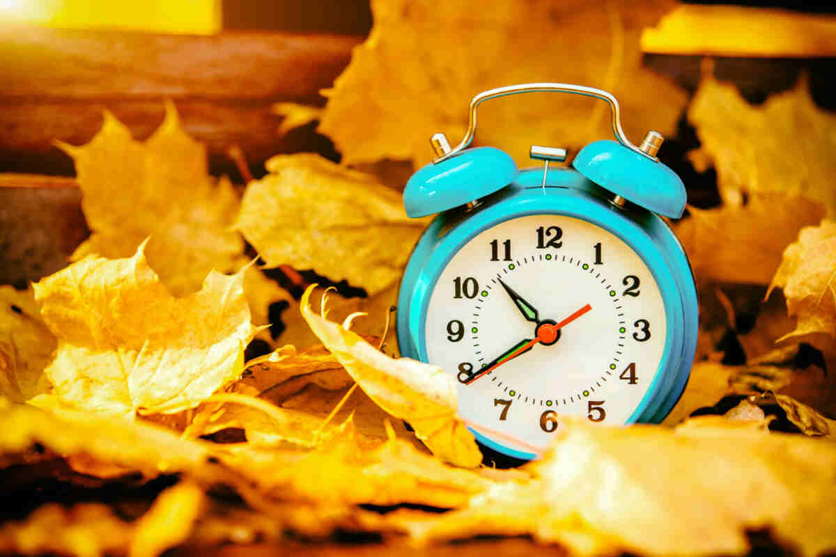 Migliorare il tuo sonno: consigli per il cambio dell'ora in autunno